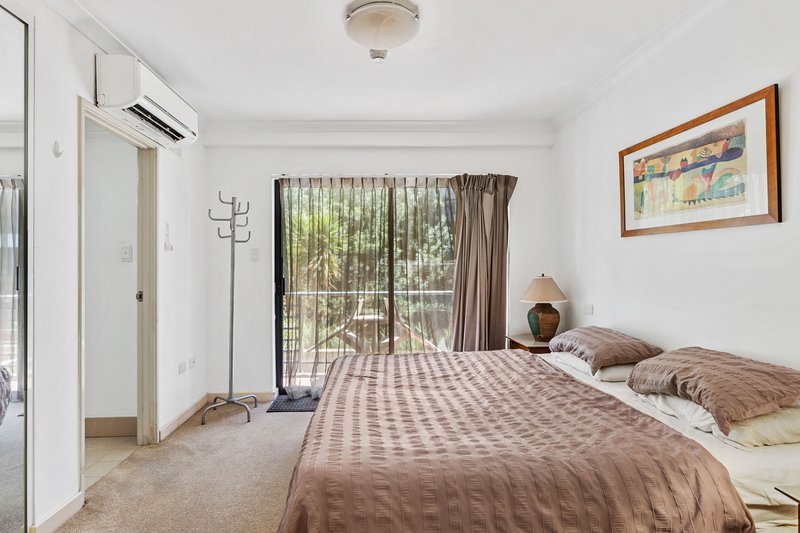 Photo - 206/112 Mounts Bay Road, Perth WA 6000 - Image 10