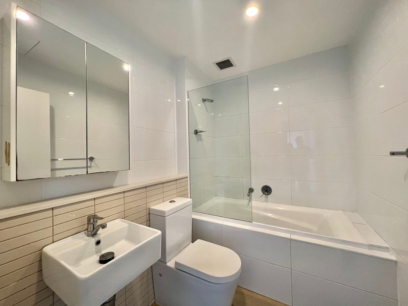 Photo - 206/11B Mashman Avenue, Kingsgrove NSW 2208 - Image 8