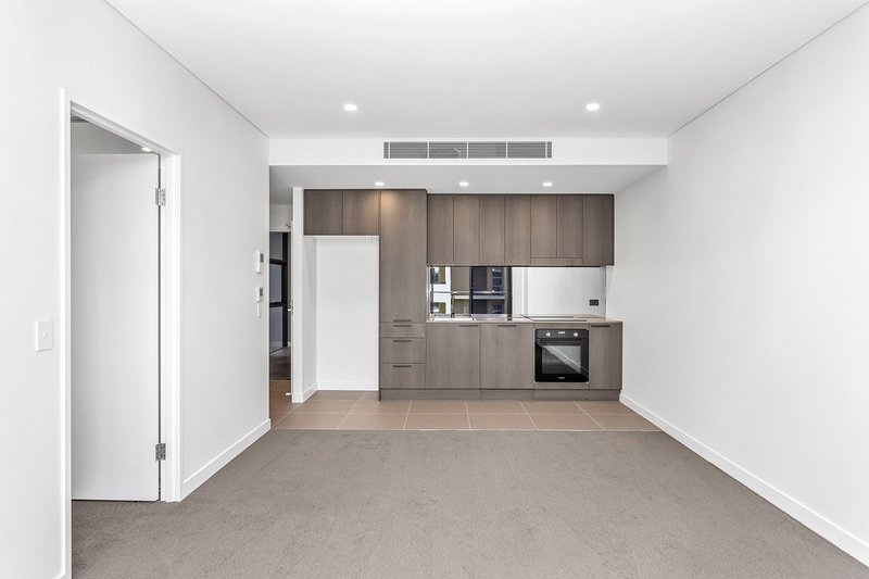 Photo - 206/14 Beatson Street, Wollongong NSW 2500 - Image 4