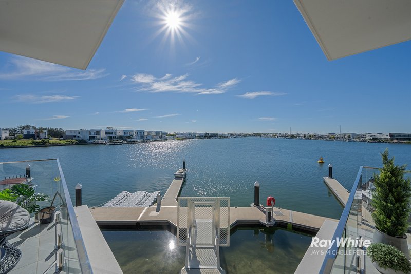 Photo - 206/15 Aqua Street, Newport QLD 4020 - Image 3