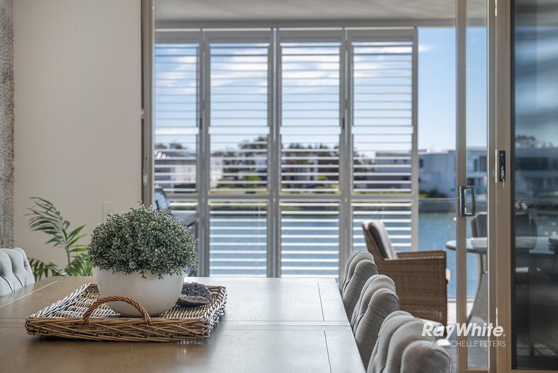 Photo - 206/15 Aqua Street, Newport QLD 4020 - Image 8