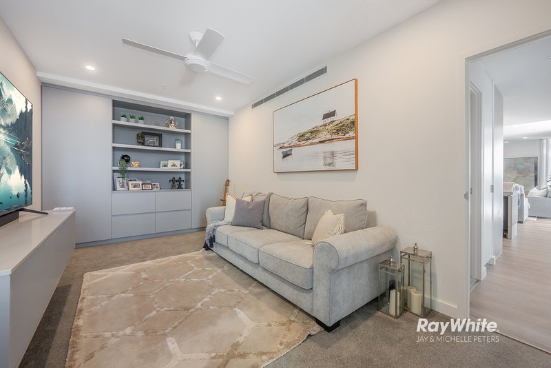 Photo - 206/15 Aqua Street, Newport QLD 4020 - Image 15