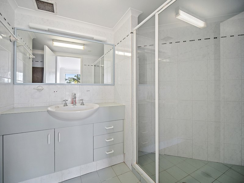 Photo - 20/62 Marine Parade, Coolangatta QLD 4225 - Image 8