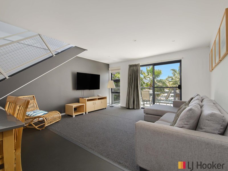 Photo - 206/202-208 Beach Road, Batehaven NSW 2536 - Image 8