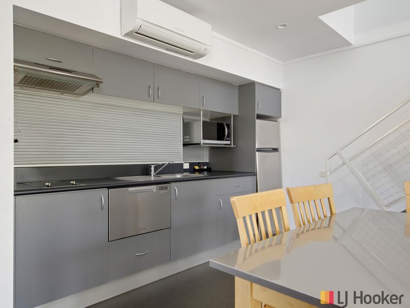 Photo - 206/202-208 Beach Road, Batehaven NSW 2536 - Image 11