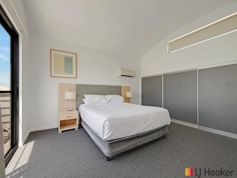 Photo - 206/202-208 Beach Road, Batehaven NSW 2536 - Image 17