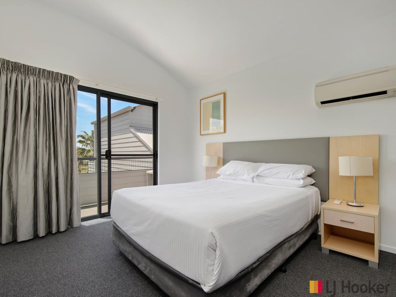Photo - 206/202-208 Beach Road, Batehaven NSW 2536 - Image 18