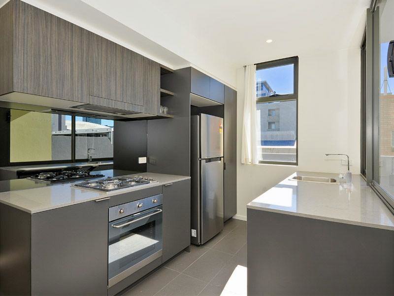 Photo - 206/27 Russell Street, South Brisbane QLD 4101 - Image 5
