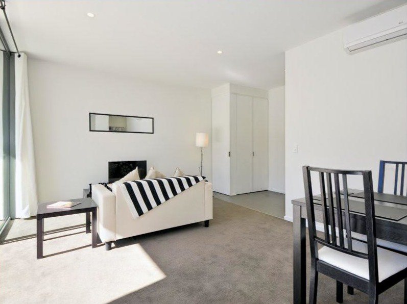 Photo - 206/27 Russell Street, South Brisbane QLD 4101 - Image 6