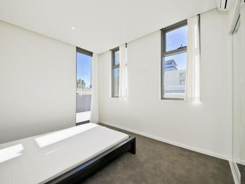 Photo - 206/27 Russell Street, South Brisbane QLD 4101 - Image 7