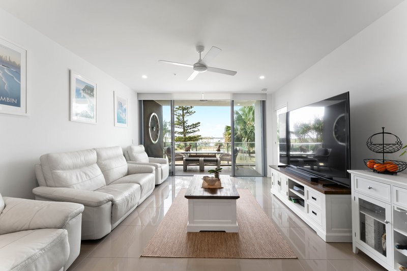Photo - 206/388 Marine Parade, Labrador QLD 4215 - Image 6
