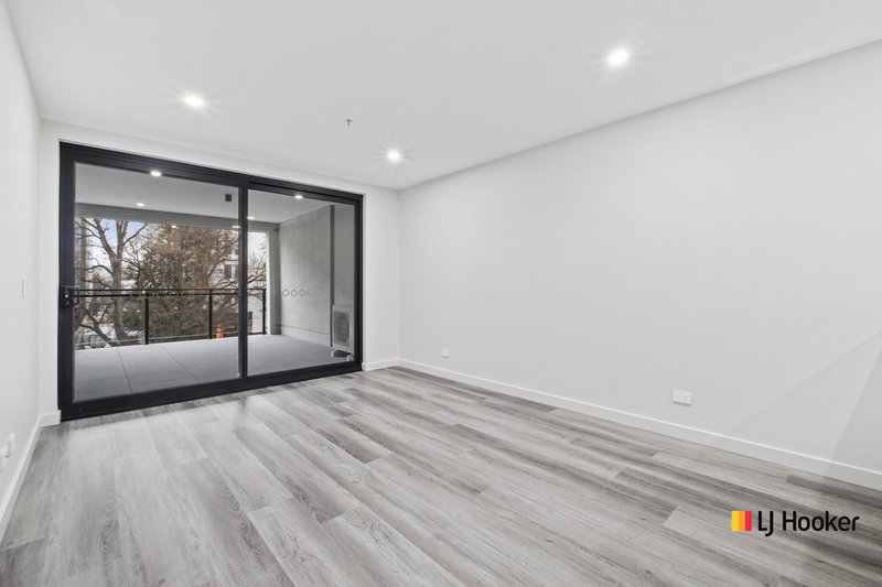 Photo - 206/42 Mort Street, Braddon ACT 2612 - Image 5