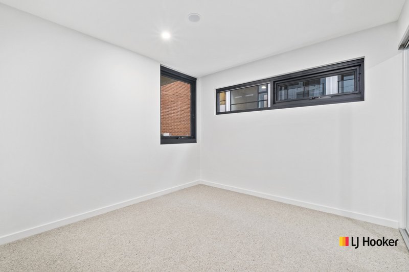 Photo - 206/42 Mort Street, Braddon ACT 2612 - Image 7