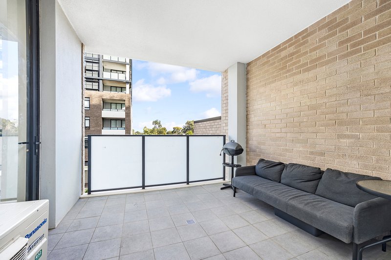 Photo - 206/5 Village Place, Kirrawee NSW 2232 - Image 7