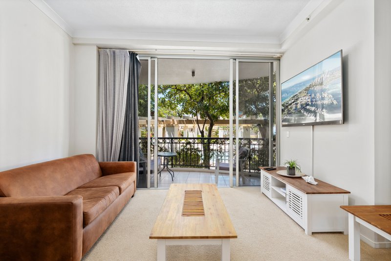 Photo - 2065/23 Ferny Avenue, Surfers Paradise QLD 4217 - Image 4