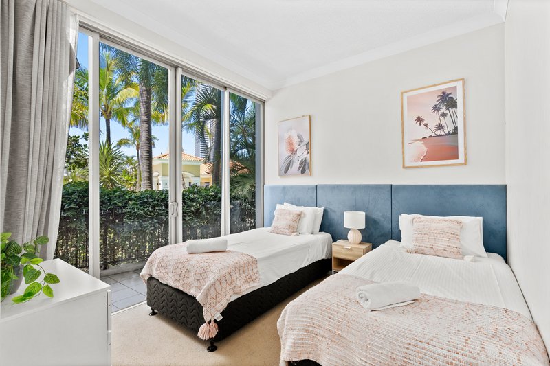 Photo - 2065/23 Ferny Avenue, Surfers Paradise QLD 4217 - Image 10