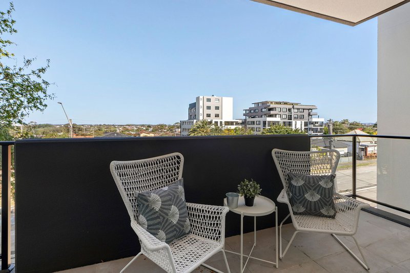 Photo - 206/77 Edward Street, Carlton NSW 2218 - Image 4