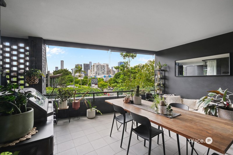 Photo - 206/8 Donkin Street, West End QLD 4101 - Image 2