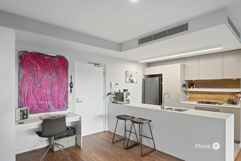 Photo - 206/8 Donkin Street, West End QLD 4101 - Image 9