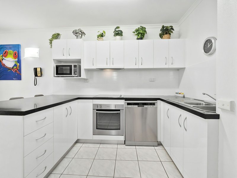 Photo - 20/69-73 Arlington Esplanade, Clifton Beach QLD 4879 - Image 4