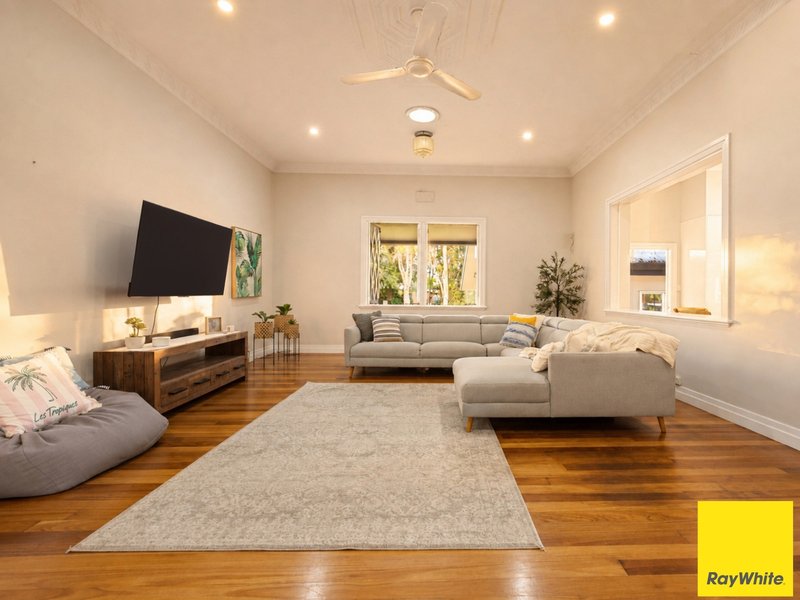 Photo - 207-215 Bruce Highway, Edmonton QLD 4869 - Image 14