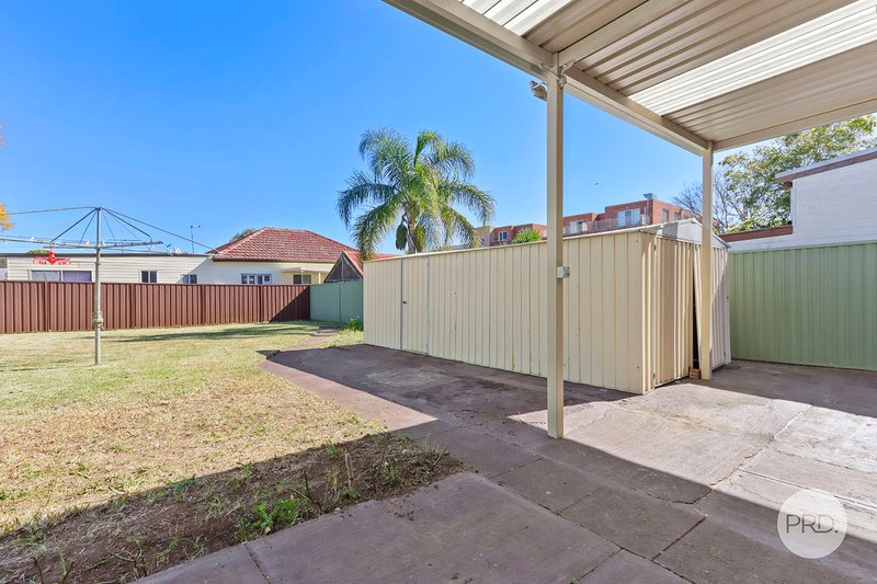 Photo - 207 Belmore Road, Riverwood NSW 2210 - Image 5