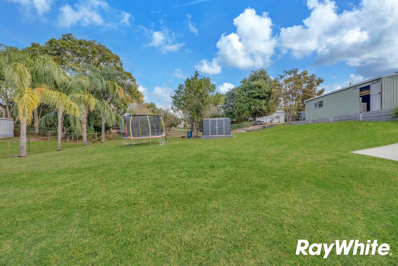 Photo - 207 Blackstone Road, Silkstone QLD 4304 - Image 17