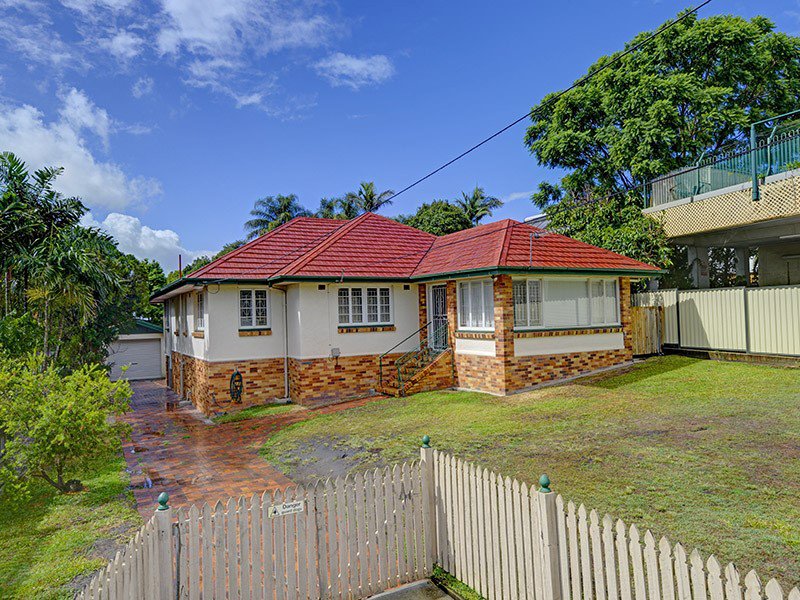 207 Chatsworth Road, Coorparoo QLD 4151