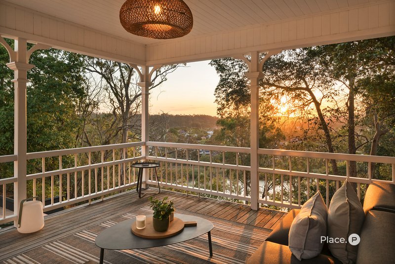 Photo - 207 Dewar Terrace, Corinda QLD 4075 - Image 3