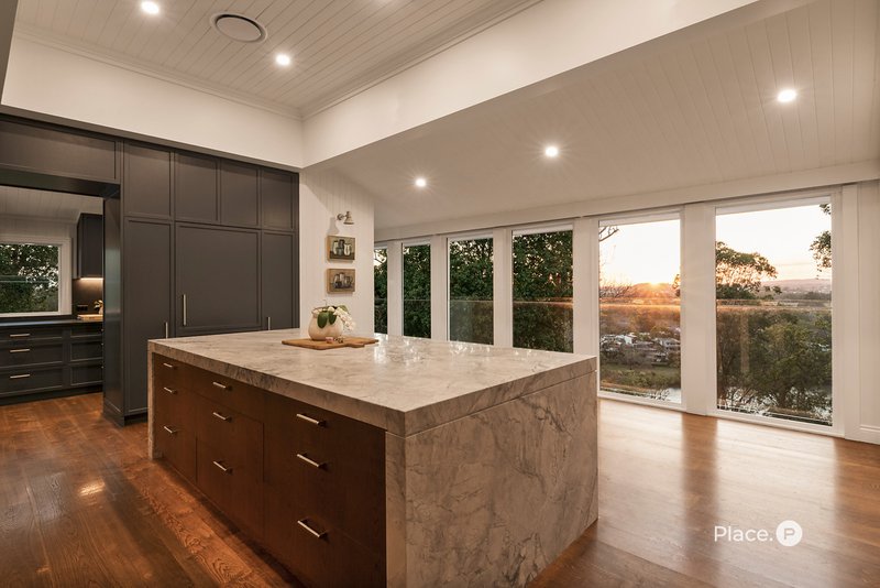 Photo - 207 Dewar Terrace, Corinda QLD 4075 - Image 11