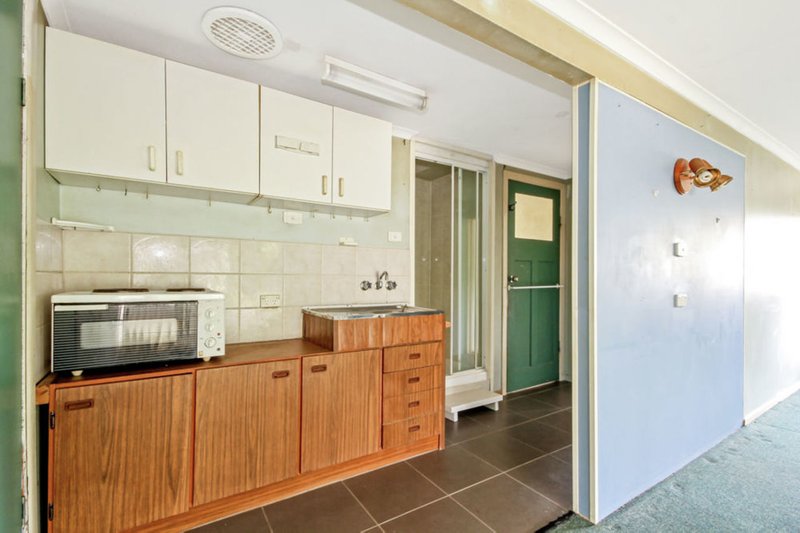 Photo - 207 Duffield Road, Kallangur QLD 4503 - Image 10