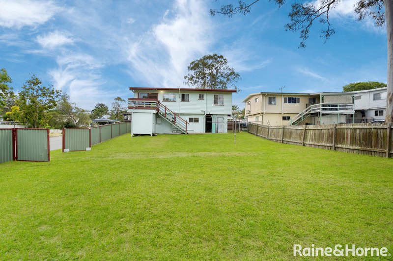 Photo - 207 Duffield Road, Kallangur QLD 4503 - Image 3