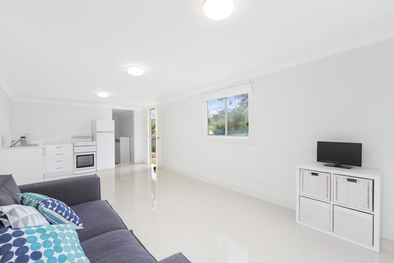 Photo - 207 Gannons Road, Caringbah South NSW 2229 - Image 6