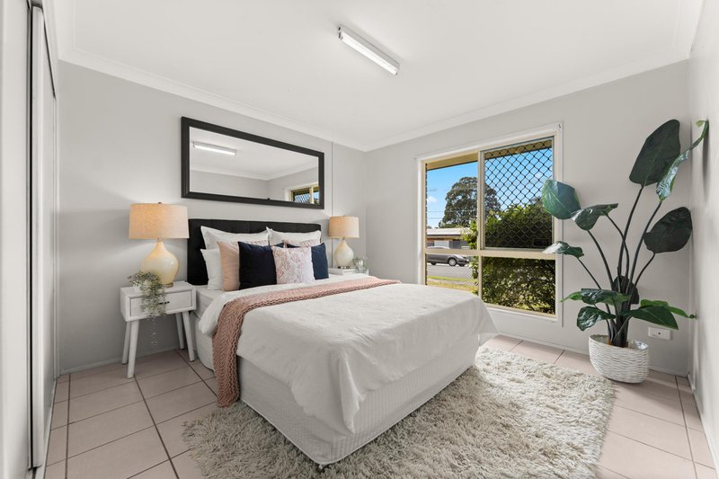 Photo - 207 Logan Street, Eagleby QLD 4207 - Image 14