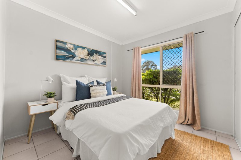 Photo - 207 Logan Street, Eagleby QLD 4207 - Image 17