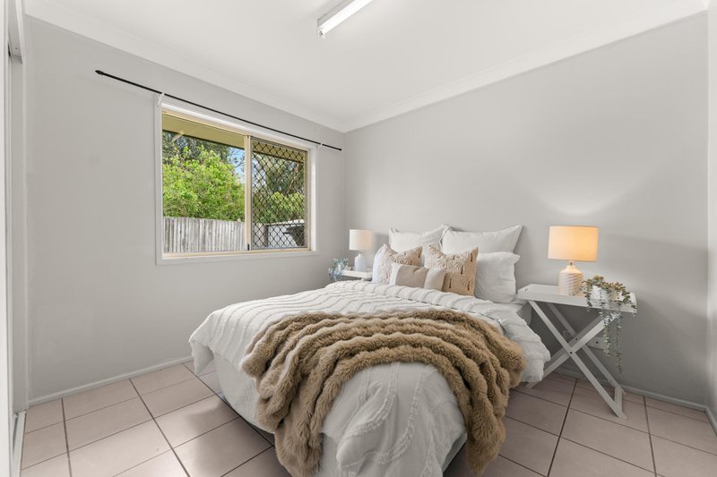 Photo - 207 Logan Street, Eagleby QLD 4207 - Image 18