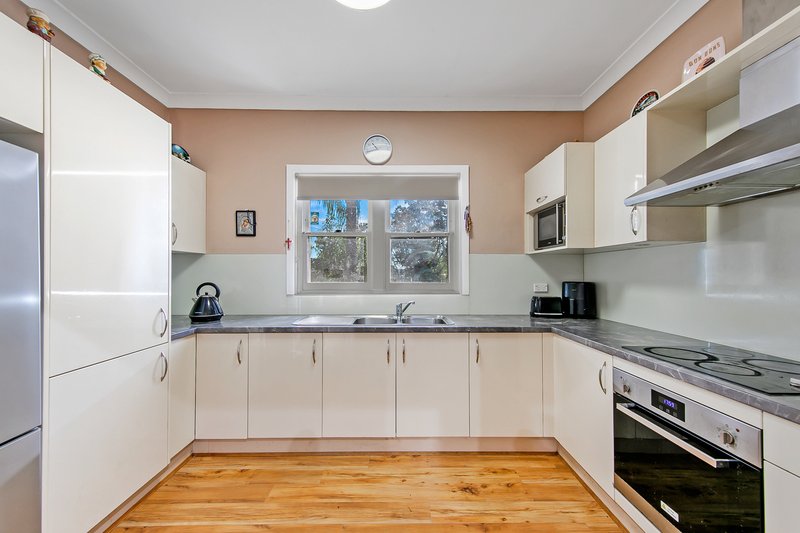 Photo - 207 Pennant Hills Road, Carlingford NSW 2118 - Image 9