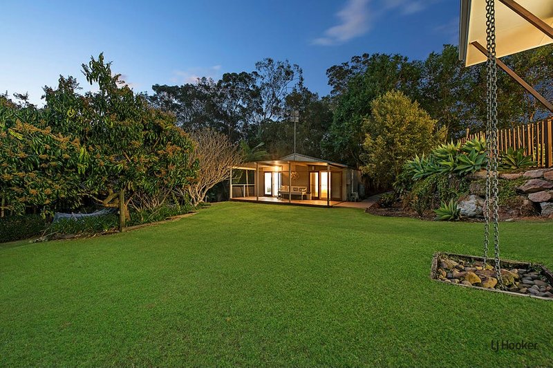 Photo - 207 Simpsons Road, Elanora QLD 4221 - Image 15