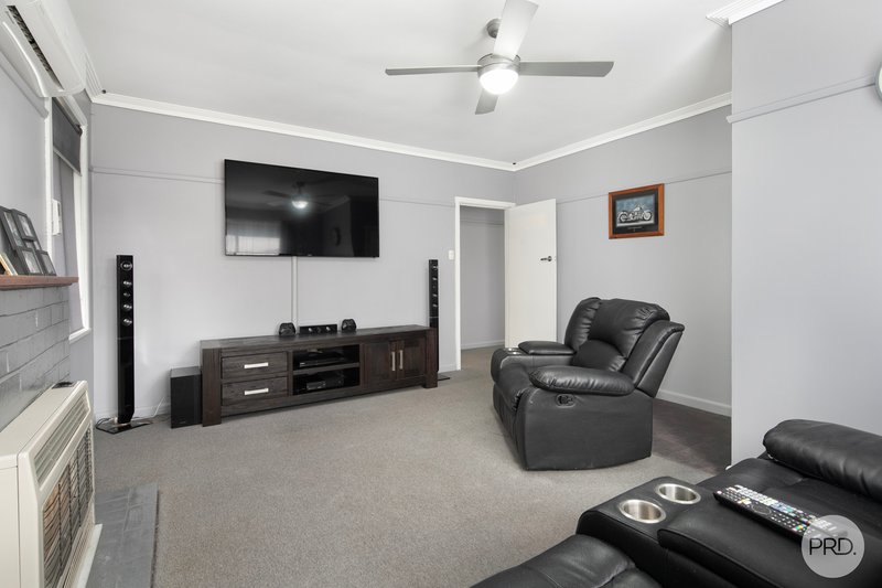 Photo - 207 Sutton Street, Redan VIC 3350 - Image 3