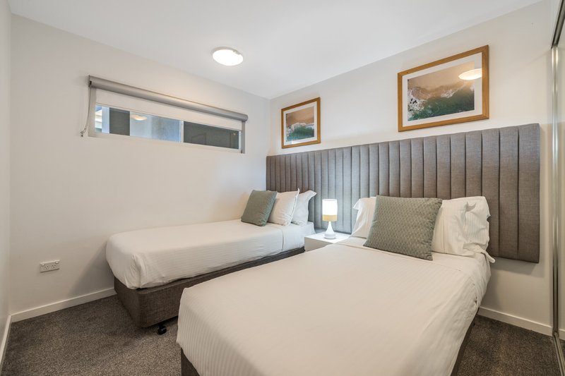 Photo - 207/10 Leeding Terrace, Caloundra QLD 4551 - Image 9