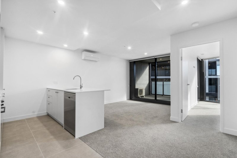 Photo - 207/11 Launceston Street, Phillip ACT 2606 - Image 3