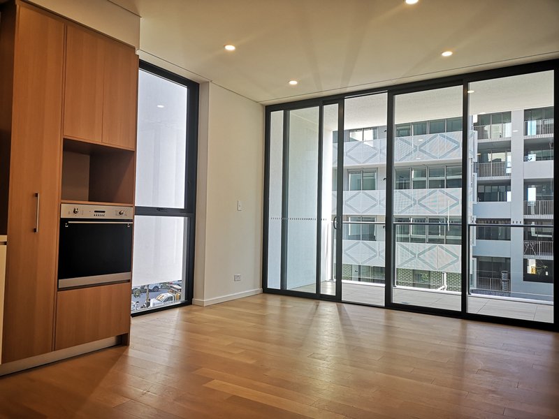 Photo - 207/12 Paul Street, Zetland NSW 2017 - Image 2
