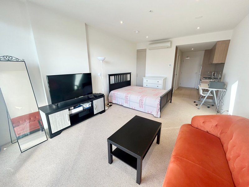 Photo - 207/180 Morphett Street, Adelaide SA 5000 - Image 1