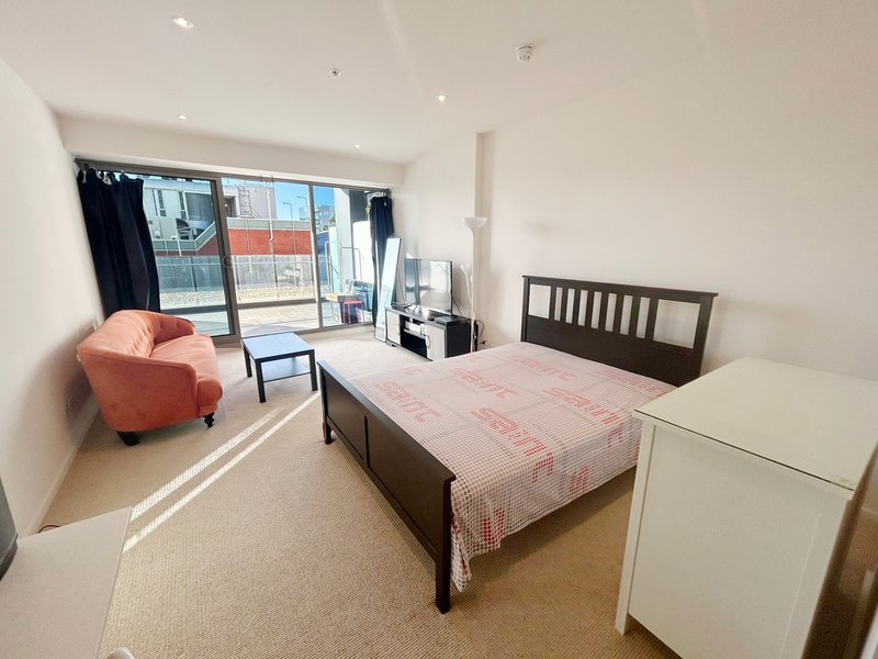 Photo - 207/180 Morphett Street, Adelaide SA 5000 - Image 6