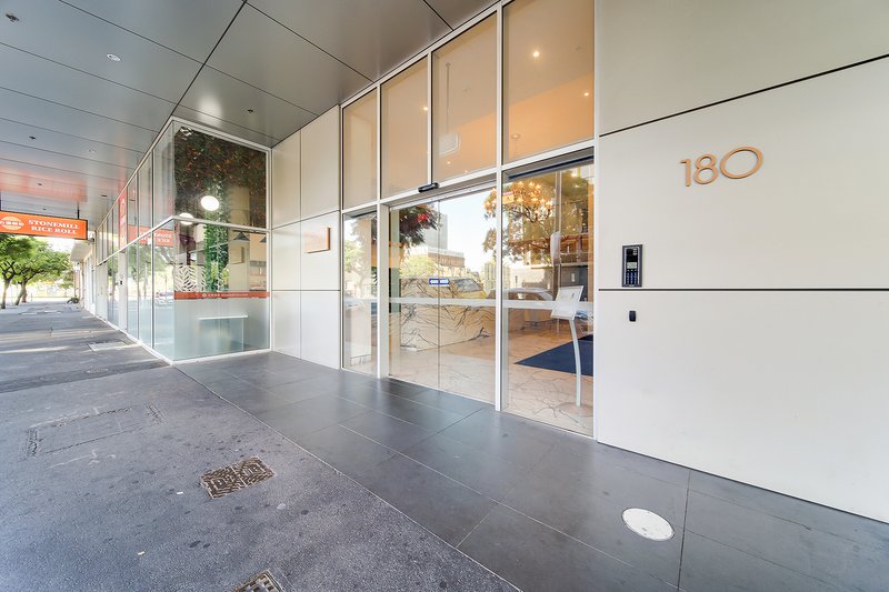 Photo - 207/180 Morphett Street, Adelaide SA 5000 - Image 11