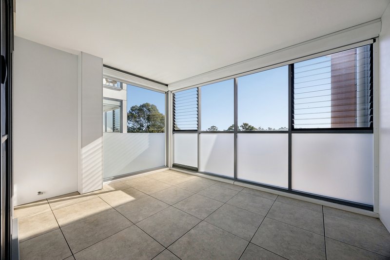 Photo - 207/192 Caroline Chisholm Drive, Winston Hills NSW 2153 - Image 3