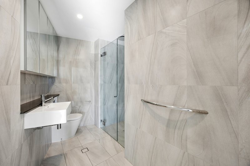 Photo - 207/192 Caroline Chisholm Drive, Winston Hills NSW 2153 - Image 8