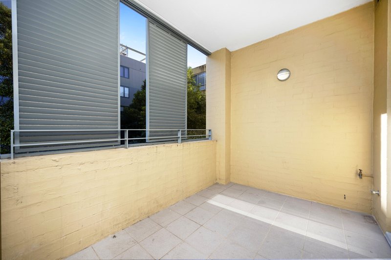 Photo - 207/3 The Piazza , Wentworth Point NSW 2127 - Image 8