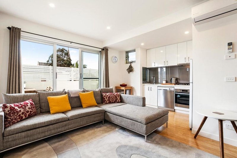 Photo - 207/33 Seymour Street, Preston VIC 3072 - Image 1