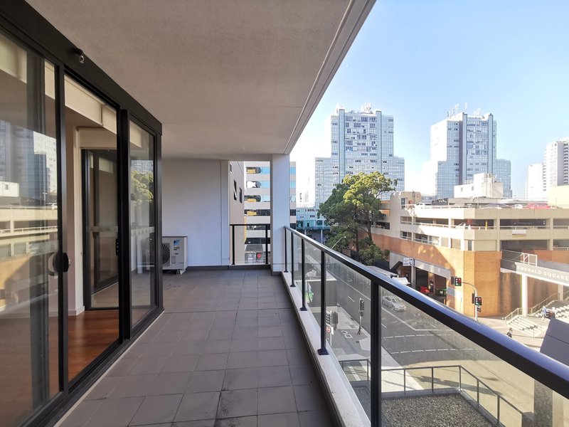 Photo - 207/39 Belmore Street, Burwood NSW 2134 - Image 4